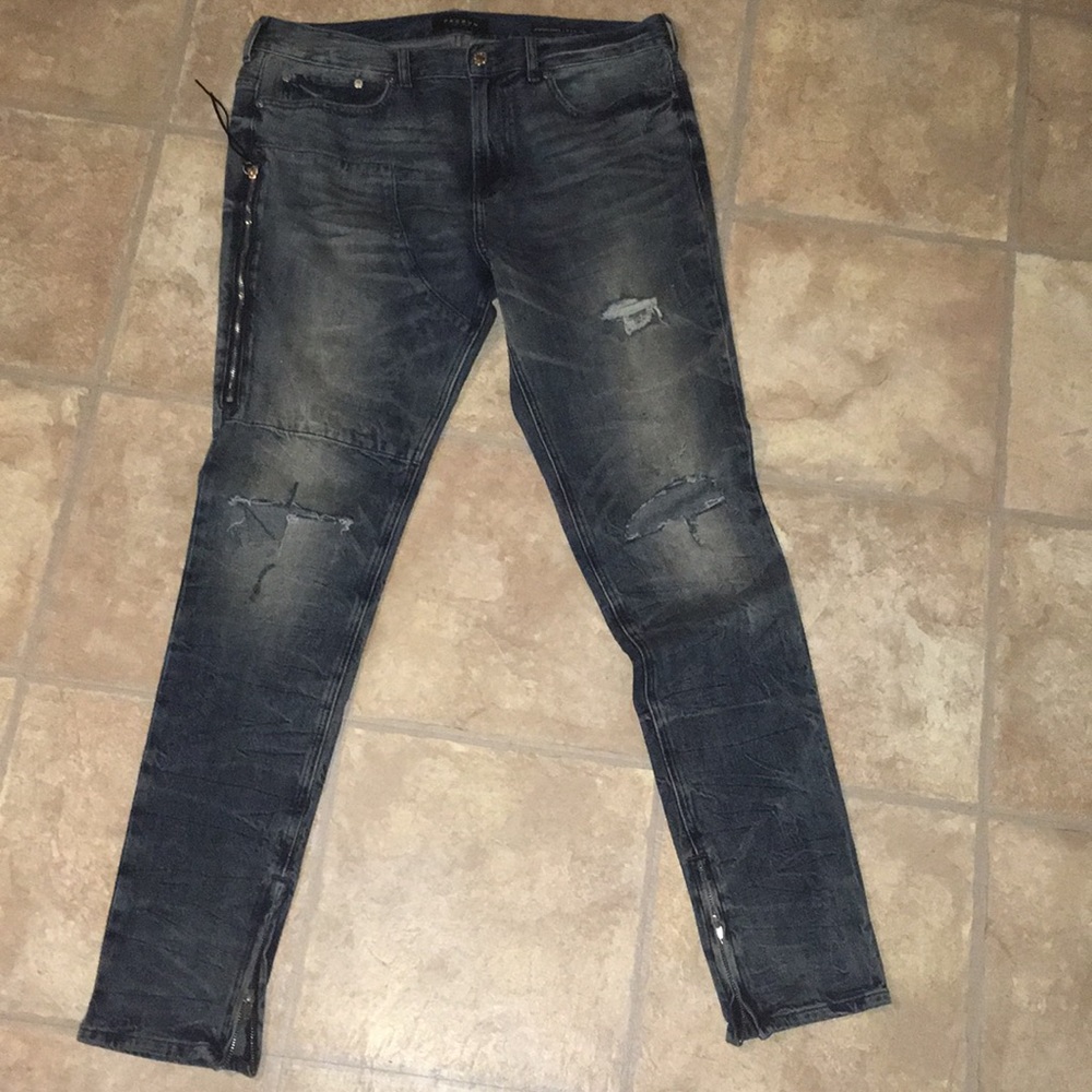 Pacsun jeans with zipper